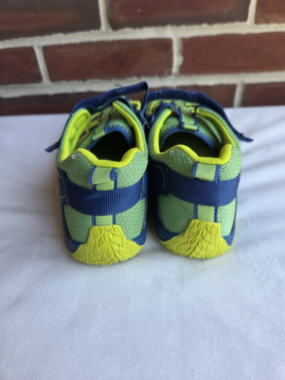Merrell Hydro Glove Boys Youth Size 7 M Blue Green Water Hiking Shoes